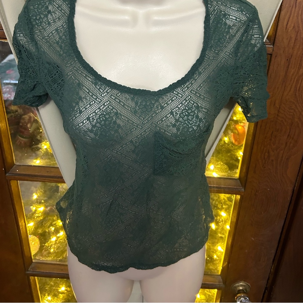 Green Lace Short Sleeve Top